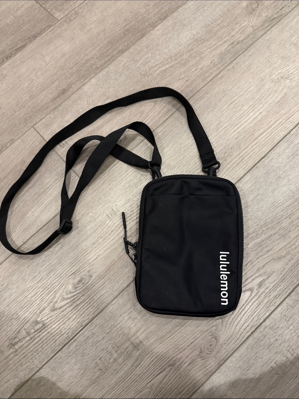 lululemon athletica Black Compact Crossbody